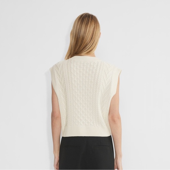 NWOT Aritzia Emporia Merino Wool V neck Sweater Vest S in Birch - Picture 2 of 6
